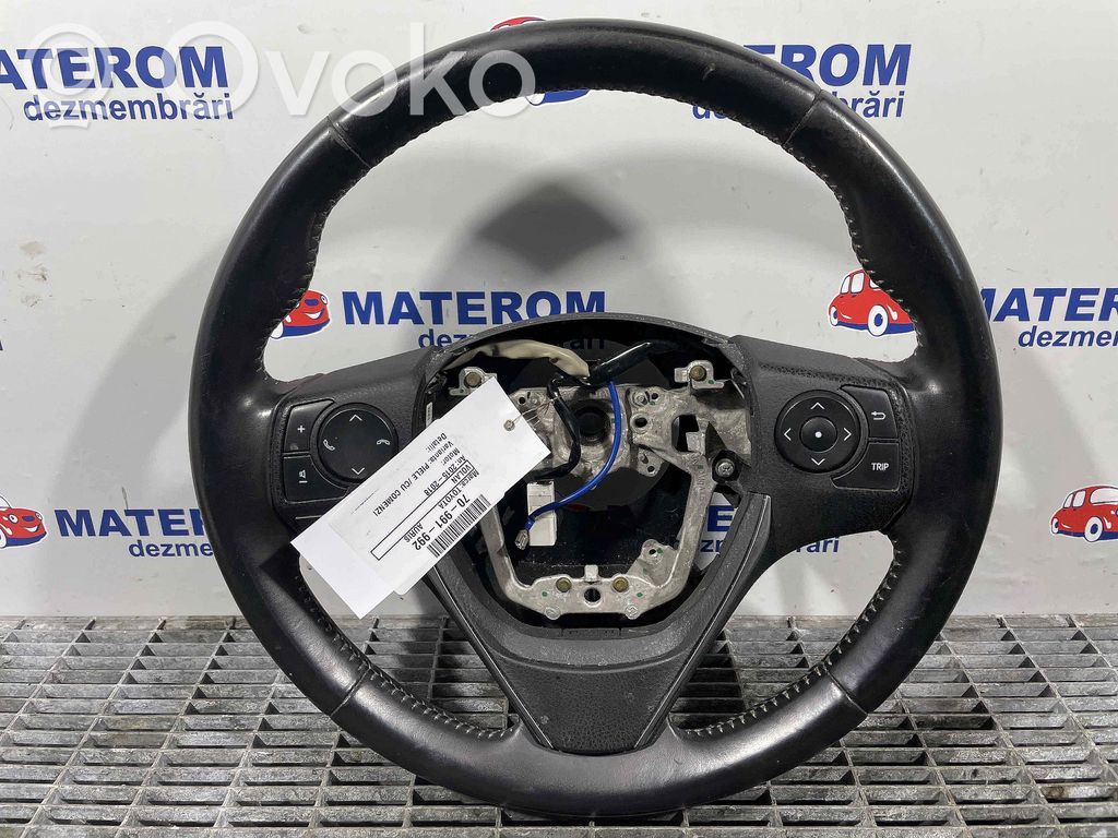 Toyota Auris E180 Ohjauspyörä 