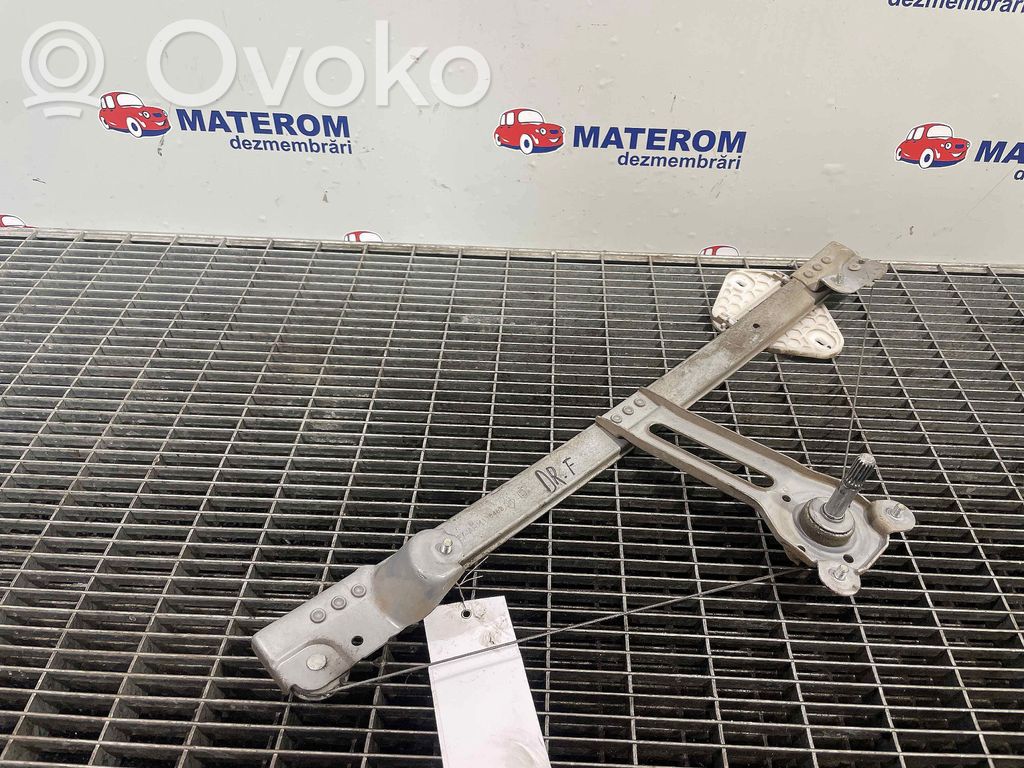 Regulador de puerta delantera con motor   8200800404