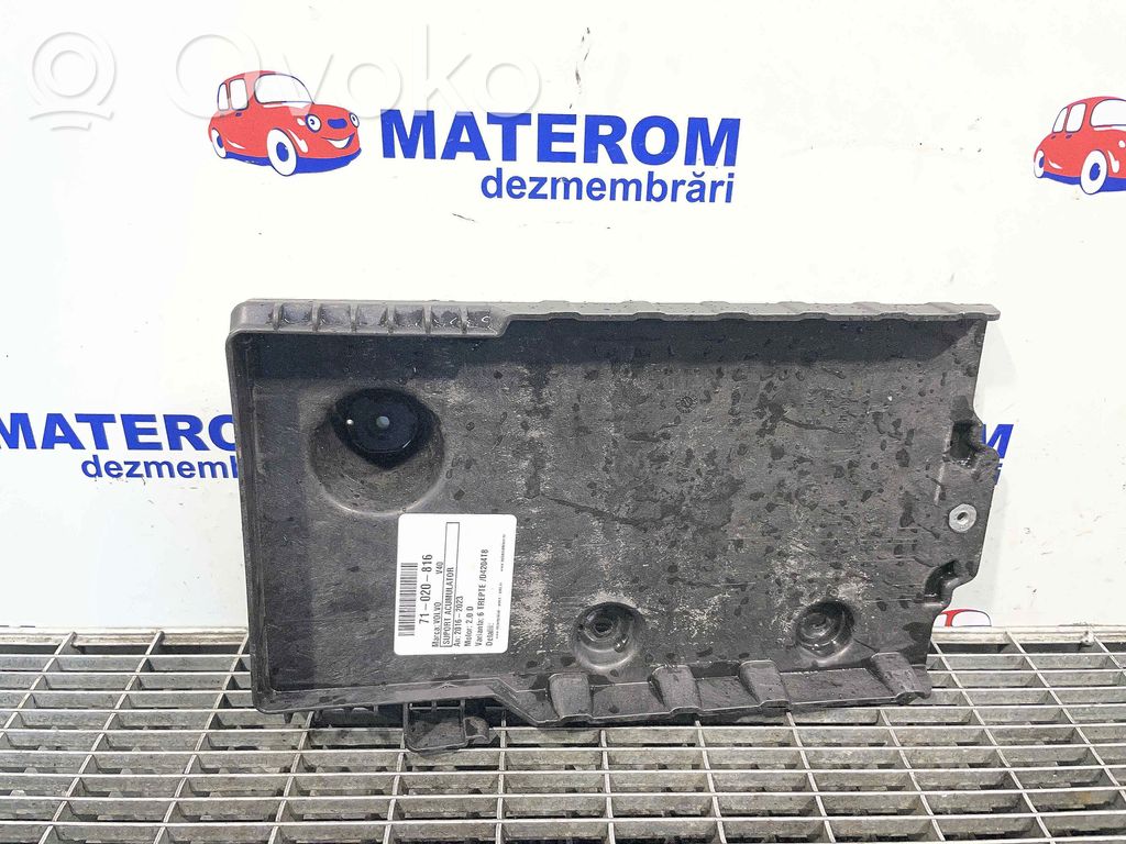 Engine mount bracket   31301934