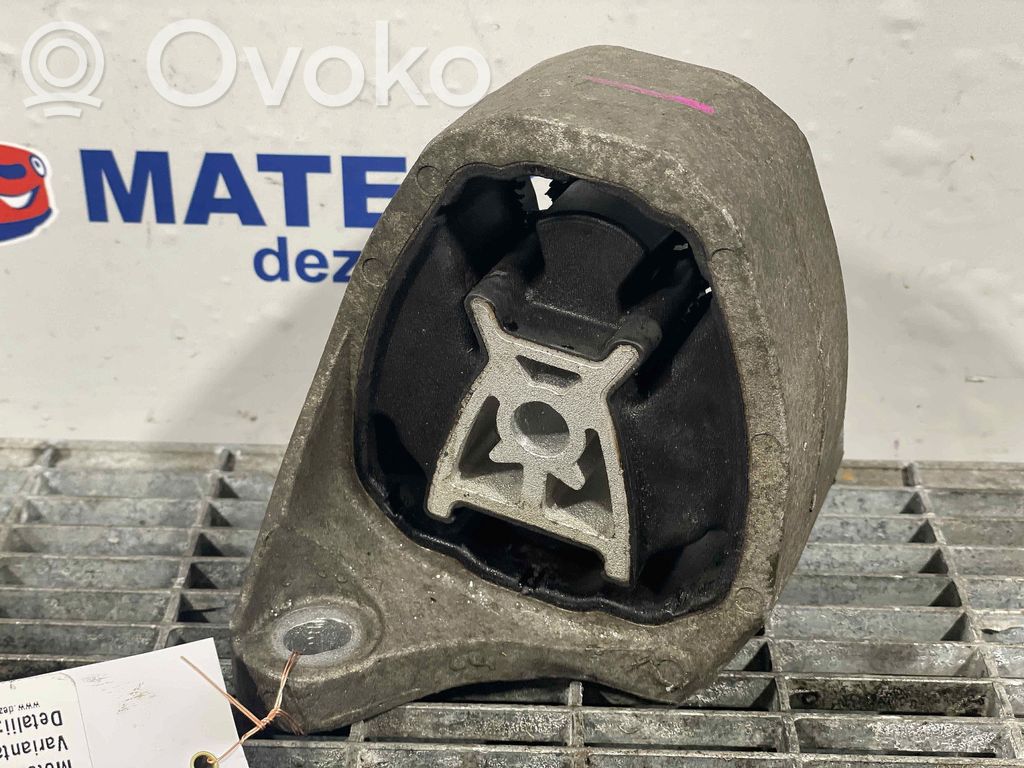 Engine mount bracket   31480564