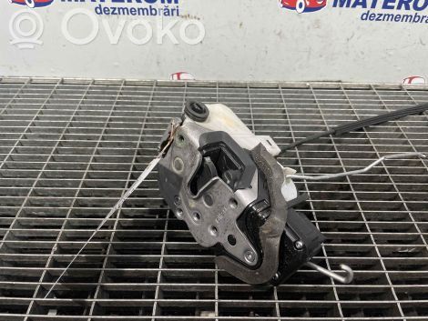 Opel Astra J Zamek drzwi tylnych 