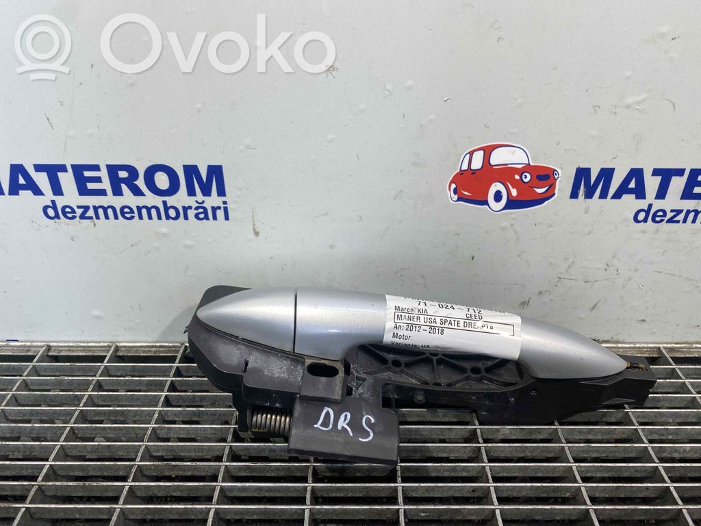 KIA Ceed Manecilla externa puerta trasera 