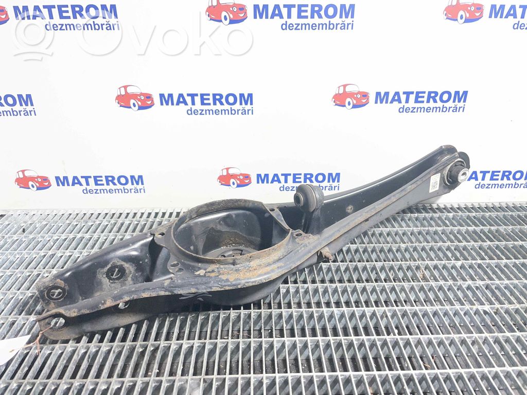 Volkswagen PASSAT B8 Braccio di controllo sospensione posteriore