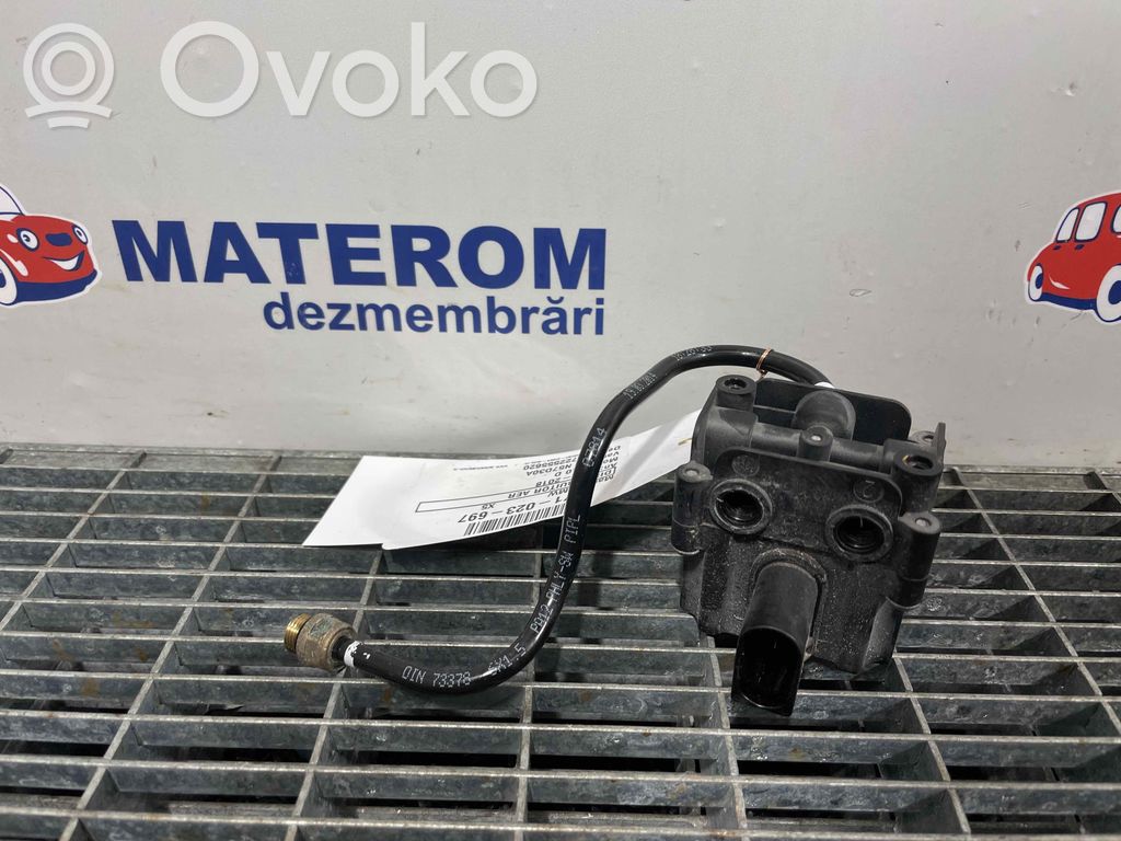 BMW X5 F15 Bloc supape suspensie pneumatică 