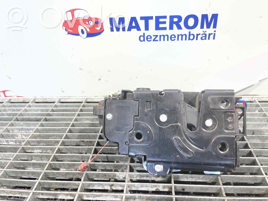 Volkswagen Polo IV 9N3 Takaoven lukko 