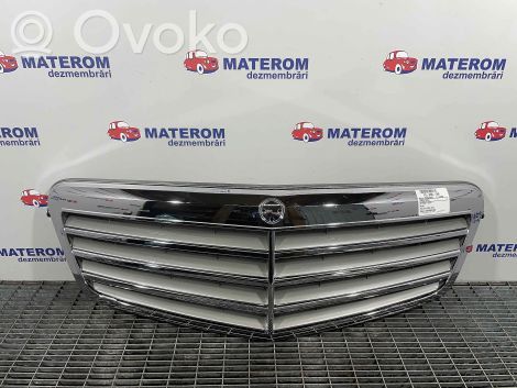 Mercedes-Benz C W204 Grille calandre supérieure de pare-chocs avant 