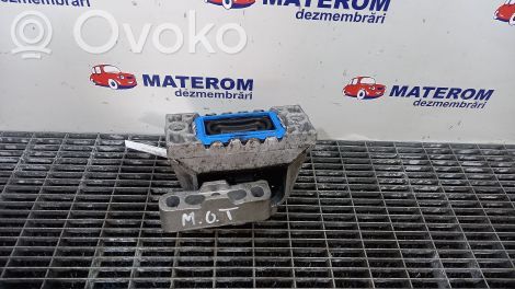 Volkswagen PASSAT CC Suport tampon motor