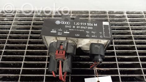 Skoda Roomster (5J) Jäähdytyspuhaltimen rele 