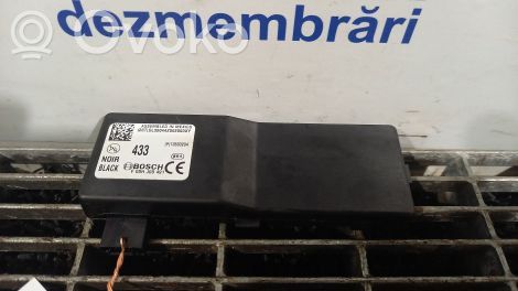 Opel Astra J Unitate/modul de comandă închidere centralizată 