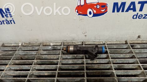 Opel Meriva B Wtryskiwacz paliwa 