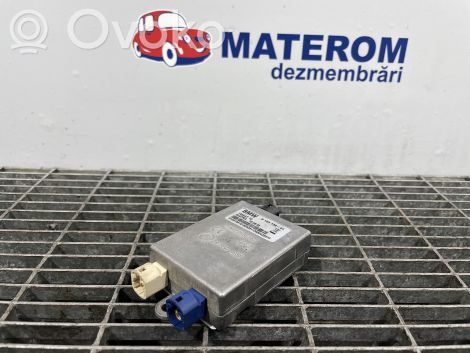 BMW 5 E60 E61 Aerial antenna amplifier 
