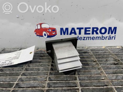 Hyundai i30 Rezystor / Opornik dmuchawy nawiewu