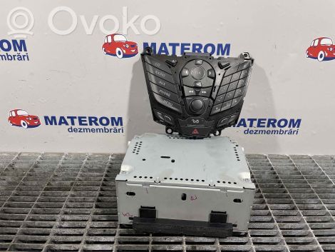 Ford Focus Panel / Radioodtwarzacz CD/DVD/GPS