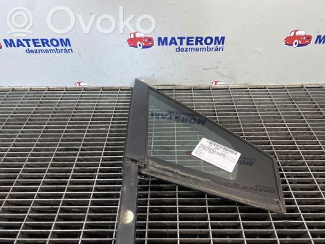 Dacia Sandero II Ventanilla de ventilación de la puerta delantera cuatro puertas