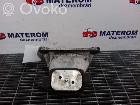 BMW 5 E60 E61 Vaihdelaatikon kiinnitys 