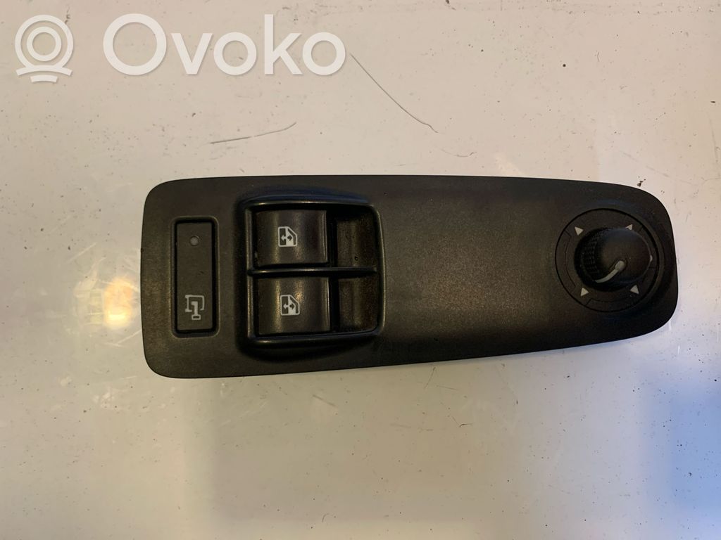 Electric window control switch   30170573,07355329050