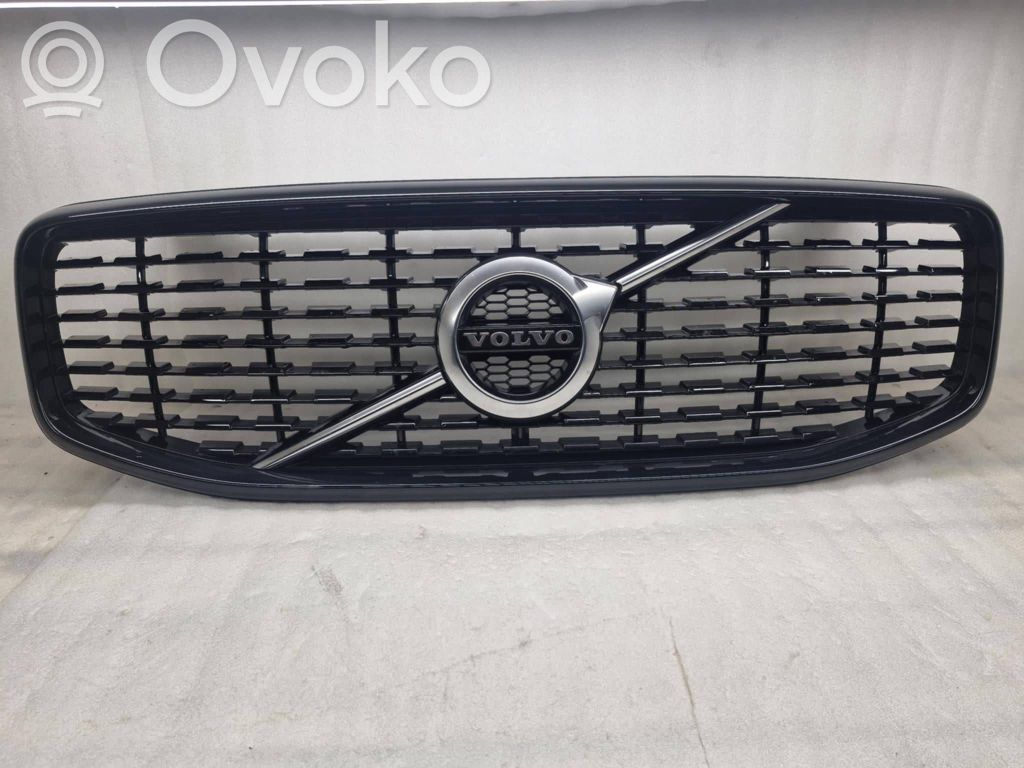 Volvo XC60 Griglia superiore del radiatore paraurti anteriore 