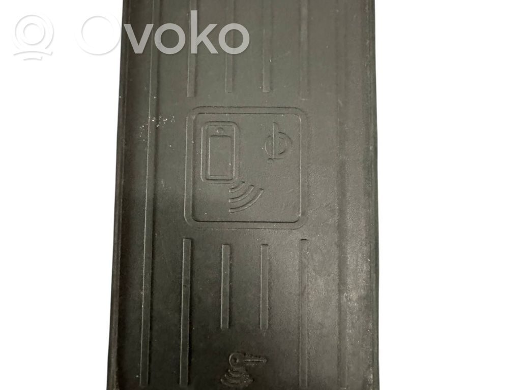 Audi A4 S4 B9 8W Wireless charging module 