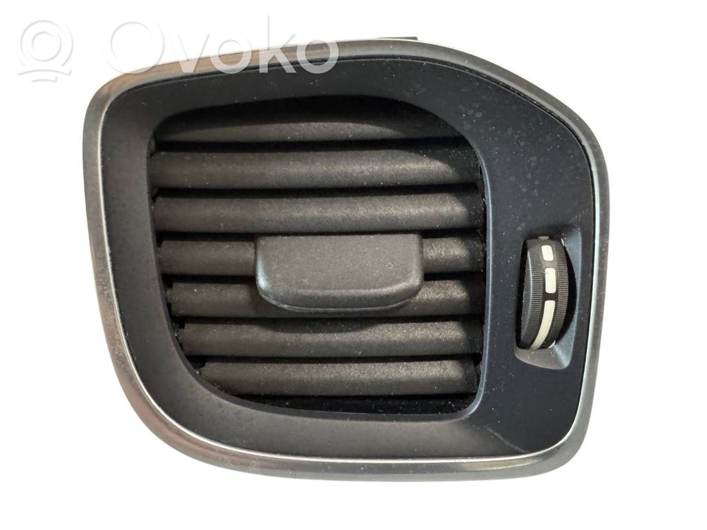 Volvo V60 Dysze / Kratki środkowego nawiewu deski rozdzielczej 