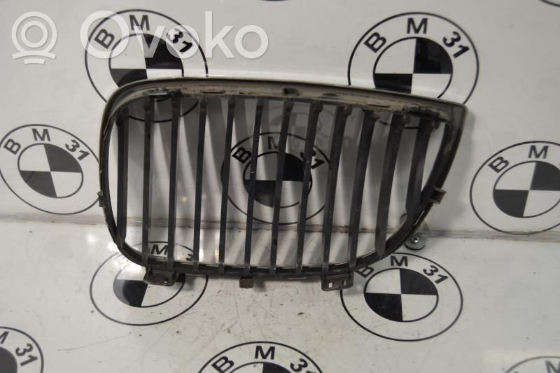 Front bumper upper radiator grill   51137128614