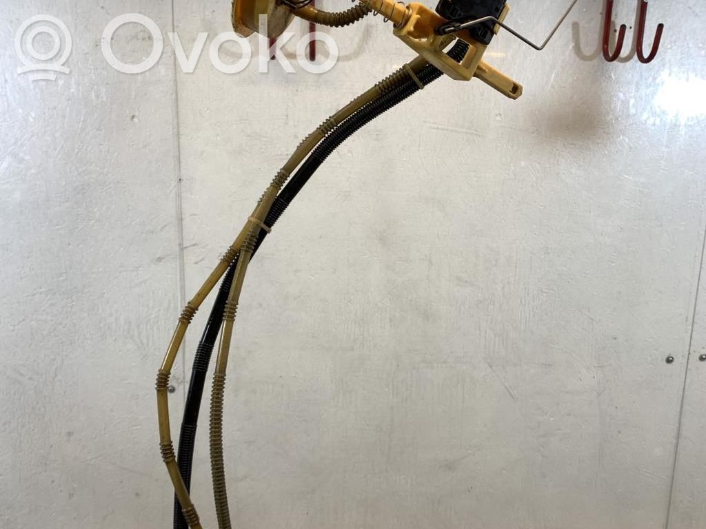 Sensor de nivel de combustible   16117159160
