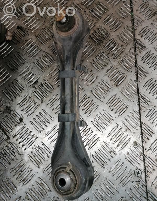 Rear control arm
