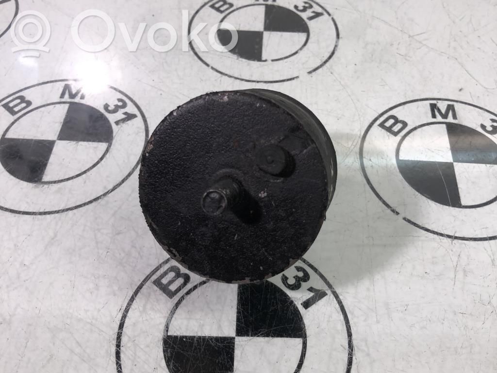 Engine mount bracket   11811132321