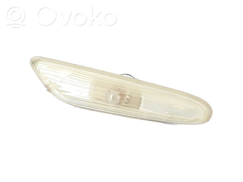 Front indicator light   63137253326