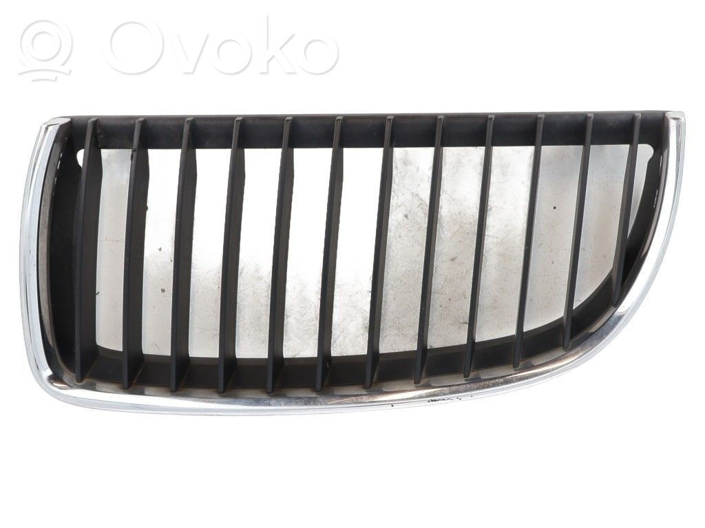 Front bumper upper radiator grill   51137120007