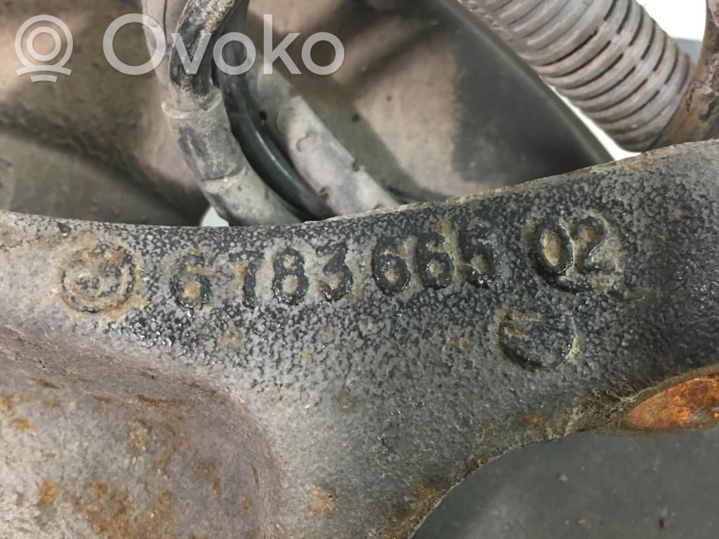 BMW 3 E90 E91 Aizmugurē riteņa rumbas vārpstas šarnīrs (stupica, capfa) 