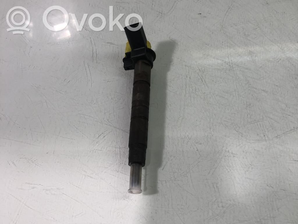 BMW 3 E90 E91 Fuel injector 