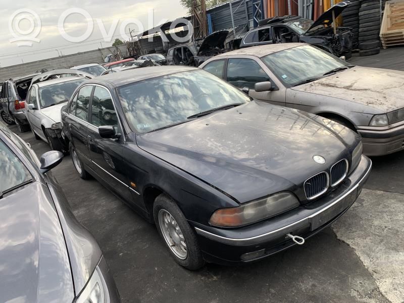 BMW 5 E39 Etuoven ulkokahva 