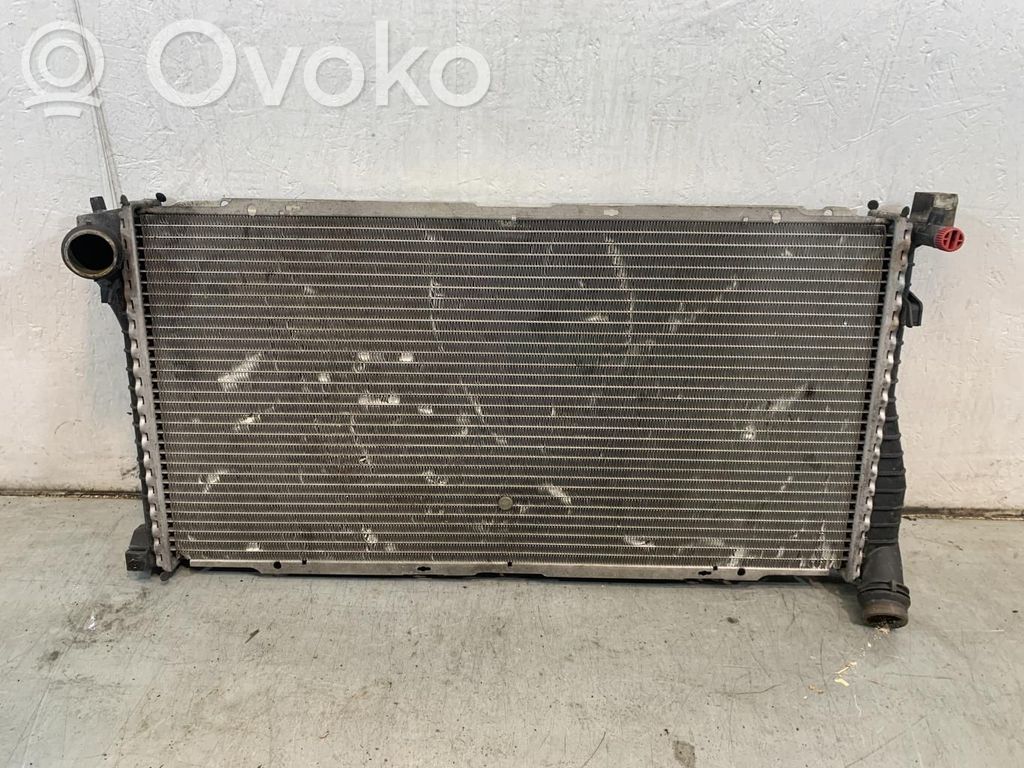 BMW 5 E39 Aušinimo skysčio radiatorius 