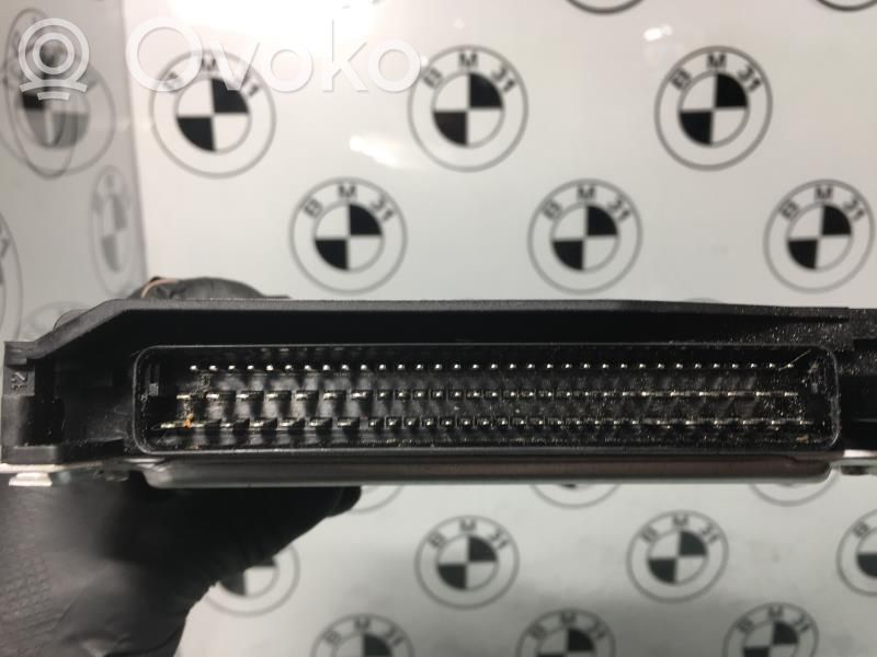 BMW 5 E39 Dzinēja vadības bloks 