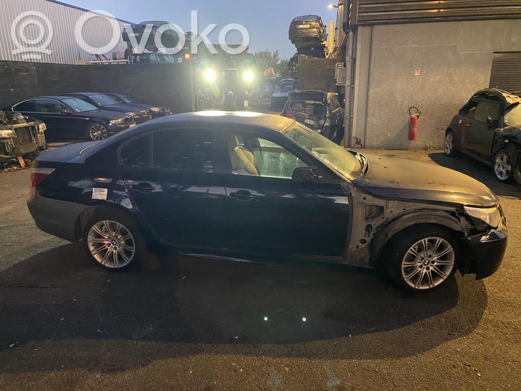 BMW 5 E60 E61 Priekinis pusašis 