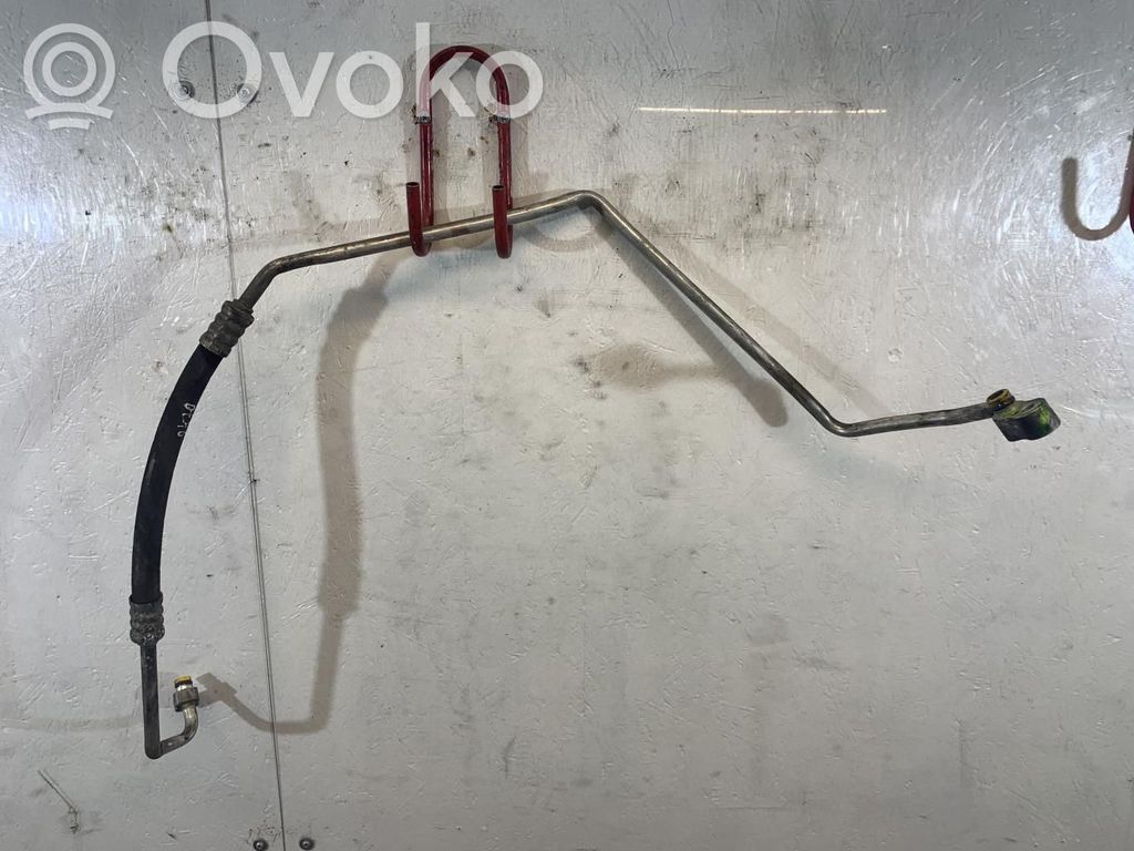 BMW 5 E60 E61 Ilmastointilaitteen putki (A/C) 