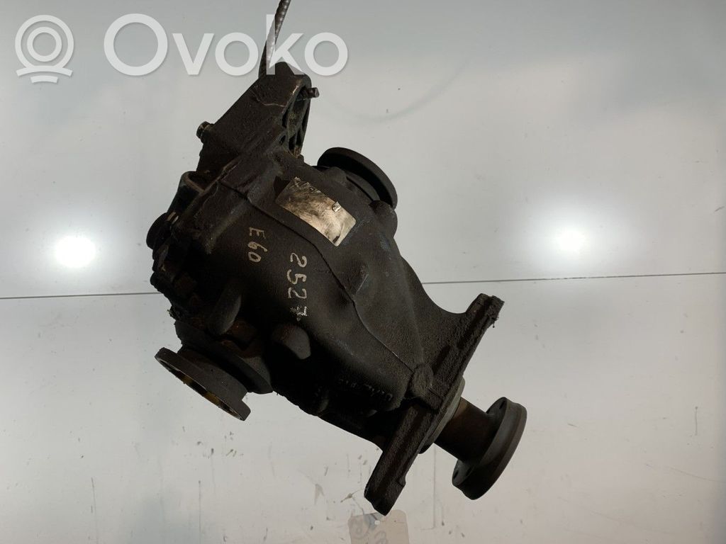 BMW 5 E60 E61 Galinis reduktorius 