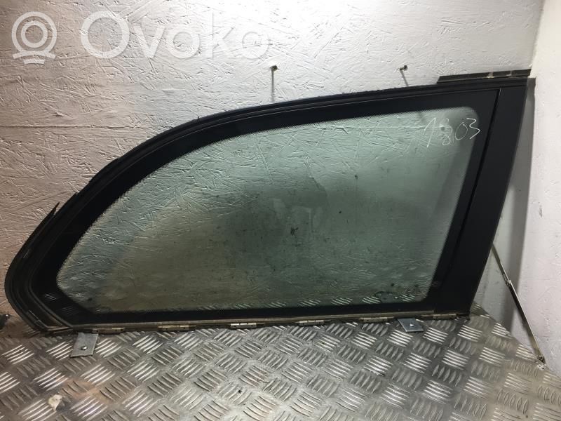 BMW 5 E60 E61 Vidrio lateral trasero 