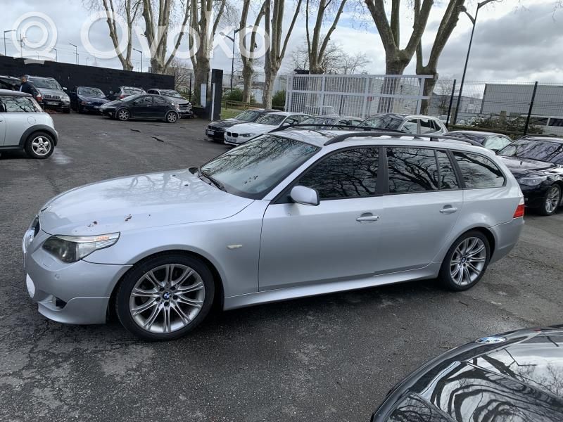 Rear door   41525A2A367