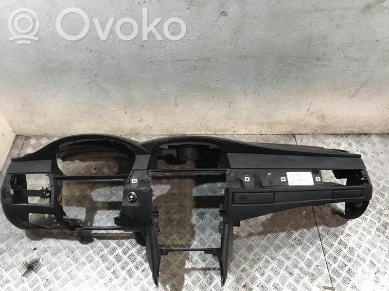BMW 5 E60 E61 Tableau de bord 