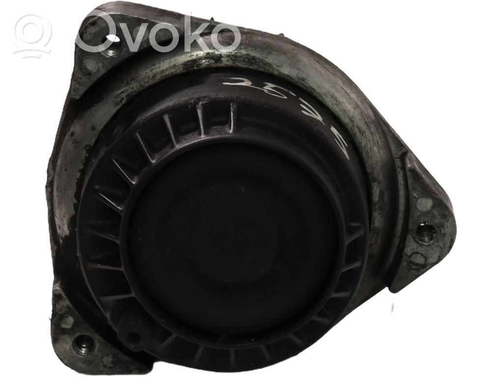 BMW 5 F10 F11 Wspornik / Mocowanie silnika 