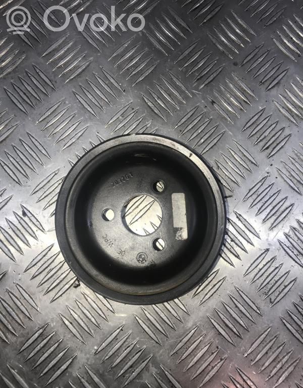 Ohjaustehostimen pumppu   32428519873