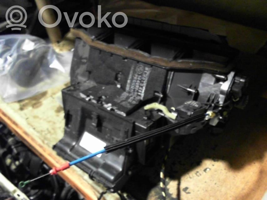 BMW X3 E83 Climate control unit 