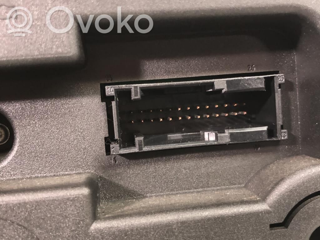 BMW X3 E83 Speedometer (instrument cluster) 