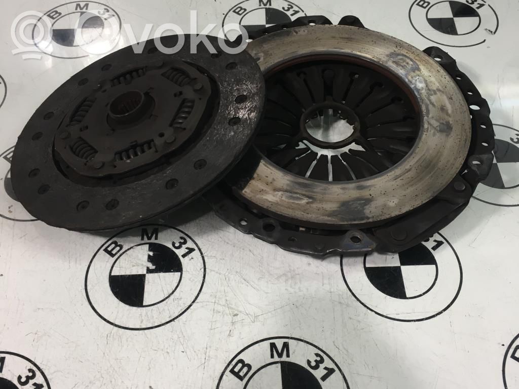 BMW X3 E83 Sankabos komplektas 