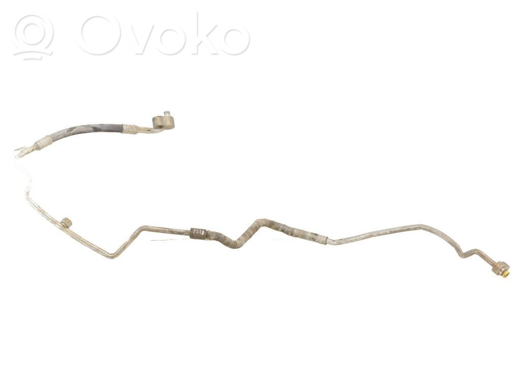 BMW X5 E53 Ilmastointilaitteen putki (A/C) 