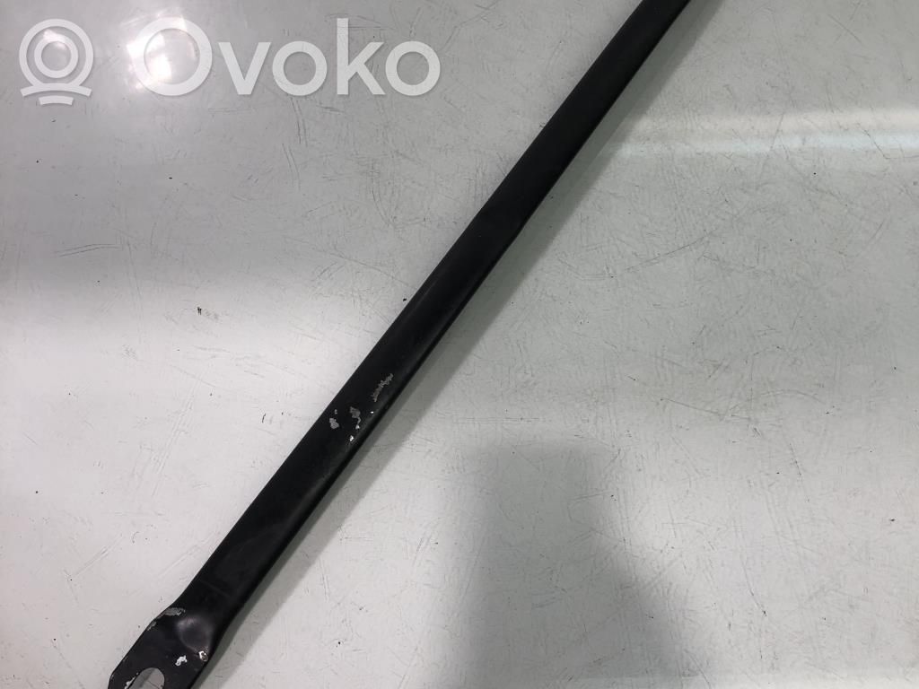 BMW X5 E70 Radiatoru paneļa augšējā daļa (televizors) 