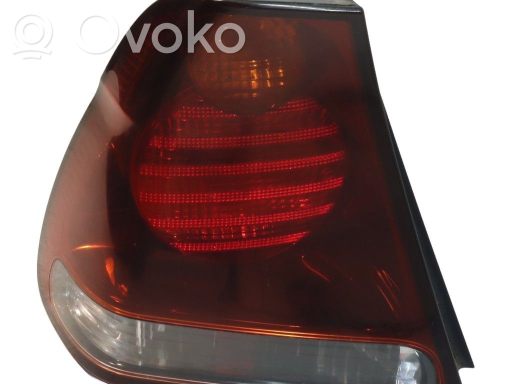 BMW 3 E46 Galinis žibintas kėbule 