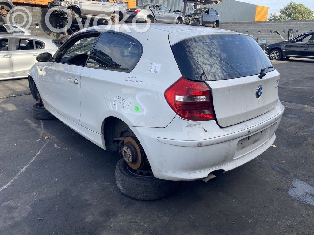 BMW 1 E81 E87 Slenkstis 