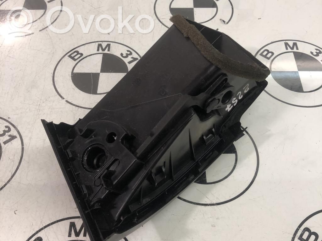 BMW 1 E81 E87 Moldura protectora de la rejilla de ventilación lateral del panel 